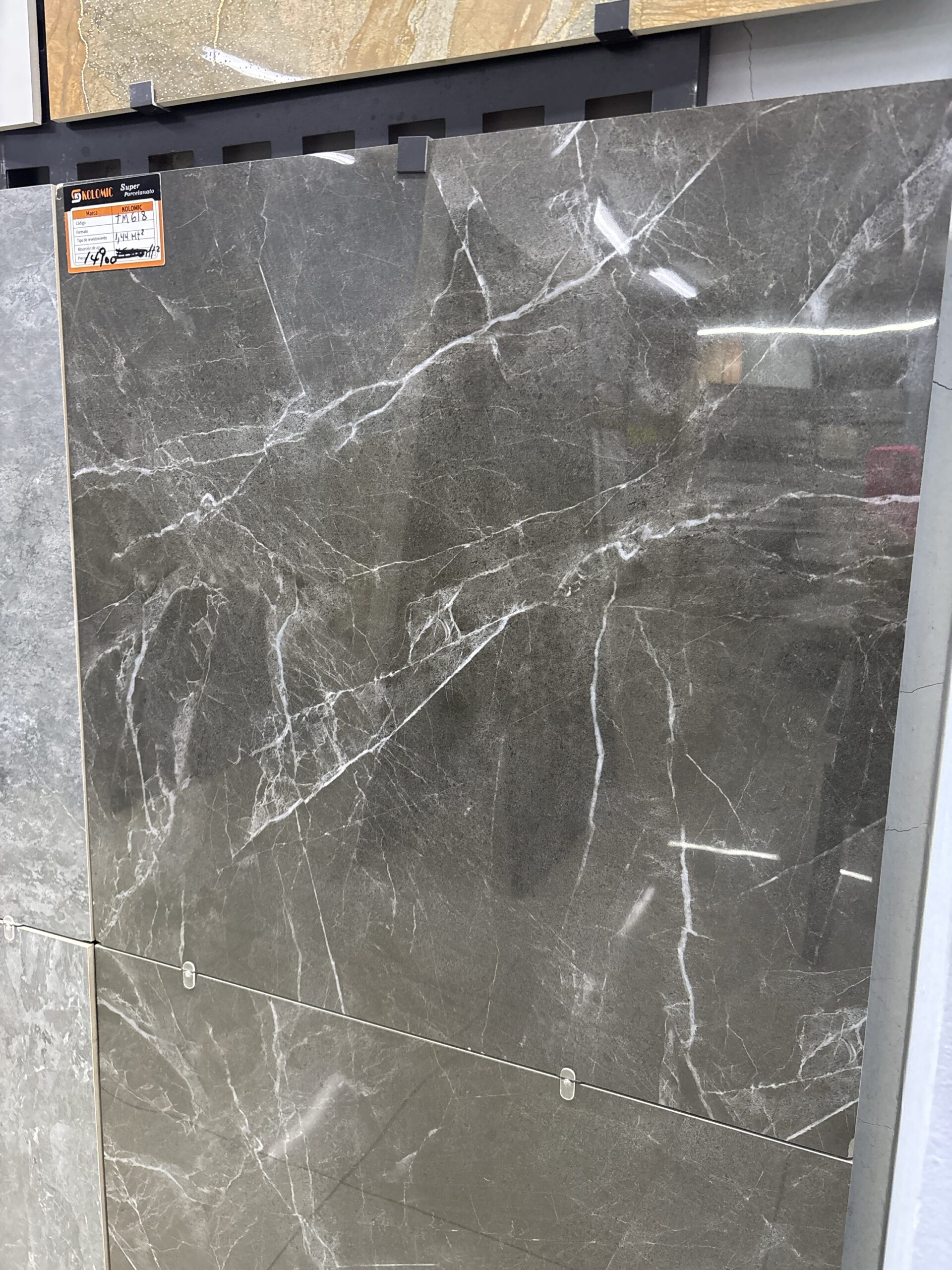 Porcelanato tm618